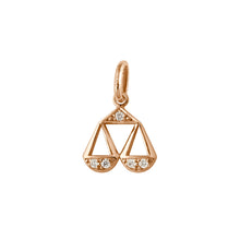 Gigi Clozeau - Pendentif Balance, or rose, diamants